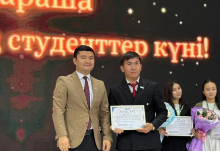 ​ШЫМКЕНТТЕ ХАЛЫҚАРАЛЫҚ СТУДЕНТТЕР КҮНІ ЖОҒАРЫ ДЕҢГЕЙДЕ АТАЛЫП ӨТТІ