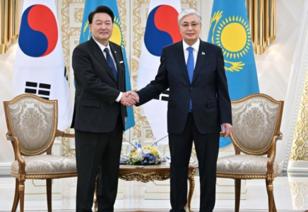 Тоқаев пен Юн Сок Ёль шағын құрамда келіссөз жүргізді
