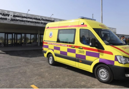 Алматыда жедел жәрдем жол апатына түсті: фельдшер көз жұмды