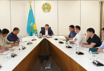 ТҮРКІСТАН: Өнеркәсіптік кооперация орталығының құрылысына қатысты мәселелер талқыланды