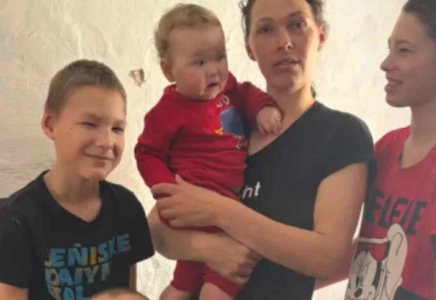 Ақтөбелік көпбалалы жетім ана үй кезегінен алып тасталған