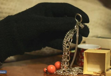 ШЫҒЫН КӨЛЕМІ - 9 МЛН. ТЕҢГЕ: Түркістан облысында алтын бұйымдар ұрлығы ашылды