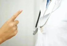 Қазақстанда дәрігерлер мен жедел жәрдем жүргізушілерін қорғайтын заң қабылданды