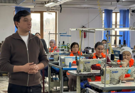 ШЫМКЕНТ: кәсіпорын ұжымына жаңа Конституция жобасы таныстырылды