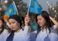 «ЗОРЛЫҚ-ЗОМБЫЛЫҚҚА ҚАРСЫ 16 КҮН»: Шымкентте акция аясында флешмоб ұйымдастырылды