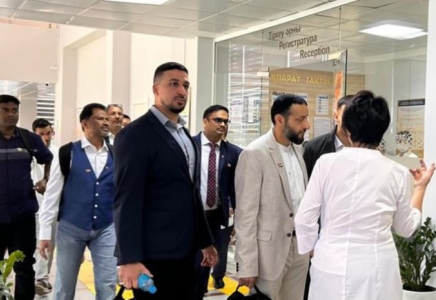 Шымкенттік дәрігерлер БАӘ делегациясымен кездесті