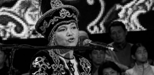 Қостанайда айтыскер ақын Салтанат Өтелбаева мен жолдасы жол апатынан көз жұмды