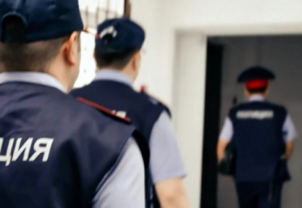 44 жастағы ер адам таныс қызынан 92 млн теңге алып, алаяқтық жасаған