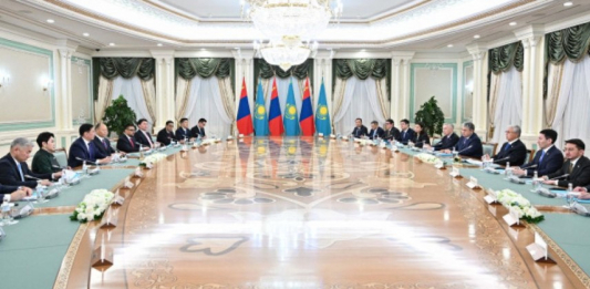 Қазақстан мен Моңғолия президенттері кеңейтілген құрамда келіссөз жүргізді