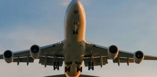 Астанадан шыққан ұшақ әуежайға қайта оралды