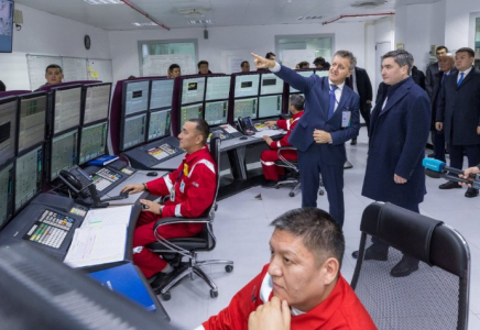 Премьер-министр БҚО-да мұнай-газ саласын дамыту жөніндегі Президент тапсырмаларының орындалу барысын тексерді