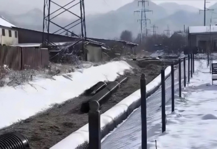 Алматы әкімдігі өзенмен ағып кеткен құбырлар түсірілген видеоны түсіндірді