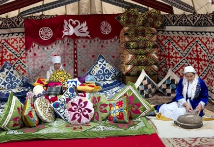 ​ШЫМКЕНТТЕ «ЖАРАПАЗАН FEST» РЕСПУБЛИКАЛЫҚ БАЙҚАУЫ ӨТТІ