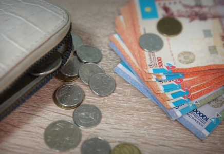 Әлеуметтік осал топтағы қазақстандықтар үшін несие төлемдері кейінге шегерілмек