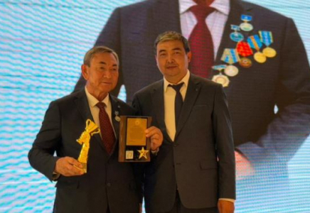 ТҮРКІСТАН: Жылдың үздік меценаттары марапатталды