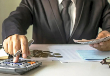 “Бизнеске заңсыз кедергі келтіру мемлекет мүддесіне қарсы ауыр қылмыспен парапар“ - Тоқаев