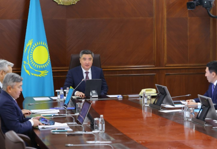 Олжас Бектенов «Самұрық-Қазына» АҚ директорлар кеңесінің отырысын өткізді