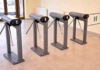 Атырауда оқушы сыныптастарын балтамен қуған: Министрлік енді мектеп қауіпсіздігіне директор жауап беретінін айтты