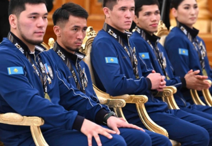 Бокстан әлем чемпиондарына қомақты сыйақы беріледі
