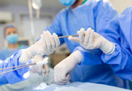 ​Ресейде алғаш рет АИВ-мен (ВИЧ) ауыратын науқасқа жүрек ауыстыру отасы жасалды