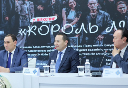 ​ШЫМКЕНТ ЖАСТАРЫНА СЕРПІН БЕРГЕН САХНАЛЫҚ СЕРУЕН: ЖАҢА ТЕАТР, ҮЛКЕН ҮМІТ