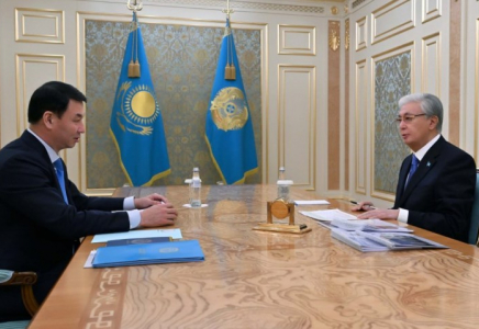 Президент Қасым-Жомарт Тоқаев Алматы қаласының әкімін қабылдады