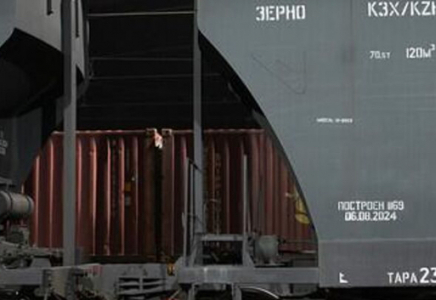 Қазақстан астығы тиелген пойыз Арменияға жетті