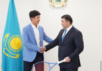 Түркістан облысының әкімі талантты жас теннисші Заңғар Нұрланұлын қабылдады