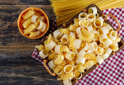 ​Трамп италиялық макарон өндірушілер тарифін төмендетті