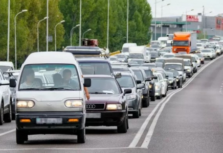 Жыл соңына дейін Астанадағы көлік кептелісі ЖИ арқылы реттеледі