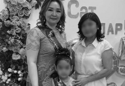 Екі қыз анасыз қалды: Атырауда ер адам әйелін ұрып өлтірді деген күдікке ілінді