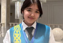 Өз бетінше үйренген: 11 сынып оқушысы он тілде еркін сөйлейді