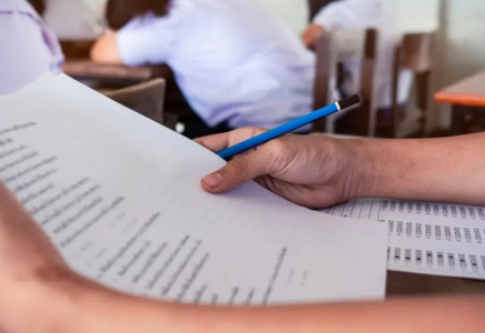 НЗМ оқушылары емтихан тапсырмаларын әзірлеп, шынайы материал ретінде таратқан