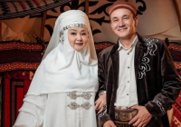 "Тегін тамашалай алады": Роза Әлқожа күміс тойын YouTube арқылы жасамақ