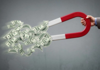 Көп АҚША қандай адамдарға КЕЛЕДІ?