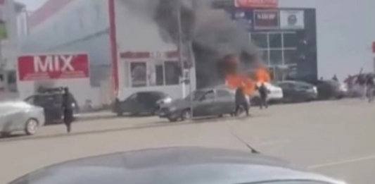 ​Оралда автокөлік өртеніп, 16 жастағы жасөспірім күйік жарақатын алды