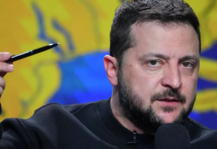 Зеленский Украинадағы әскери жағдай мерзімін ұзартты