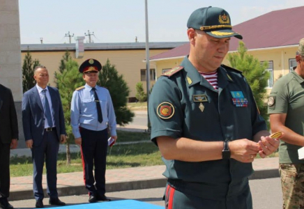 ТҮРКІСТАН: 5574 әскери бөлімінде әскери қызметшілер марапатталды