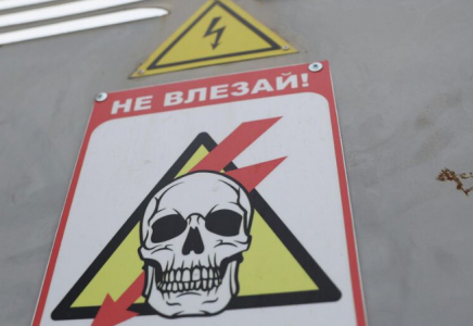 Көкшетаудың сауда орталығында кішкентай баланы тоқ соқты