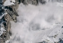 Алматы тауларында жарақат алған 59 жастағы альпинист құтқарылды