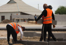 Түркістанда жол жөндеу жұмыстары қарқынды жүріп жатыр