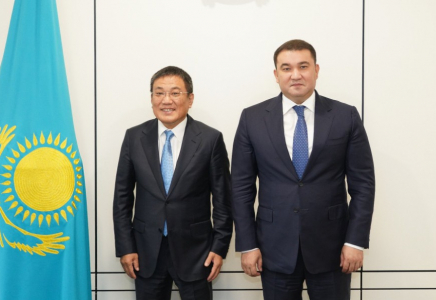 ТҮРКІСТАН: Облыс әкімі China Railway Asia-Europe компаниясының бас директорымен кездесті