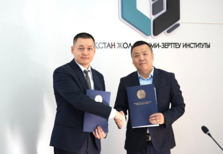 Қазақстан мен China Transinfo Group пилотсыз көлікті дамыту жөнінде меморандумға қол қойды