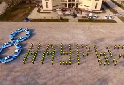 Нәзік жандыларға тосын сый жасаған шымкенттік полицейлер жарады (видео)