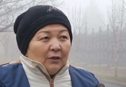 Көпбалалы әйел Алматыдағы бүлік кезінде жаралы сарбаздарды қалай құтқарғанын айтты  