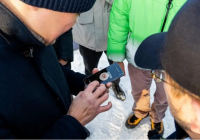 Министр Мәдиев иен далаға барып, Илон Масктің интернетін сынақтан өткізді