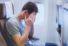 Ұшақпен сапар: ағзаға кері әсері көп
