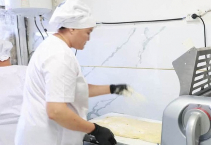 Сауран ауданында кондитерлік цех тәулігіне 1 тонна өнім дайындайды