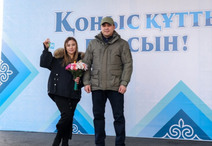 Шымкентте әлеуметтік осал топтағы азаматтар тұрғын үймен қамтылуда