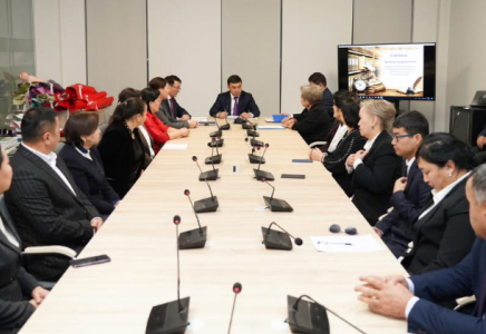 ТҮРКІСТАН: Архив саласының өкілдеріне құрмет көрсетілді